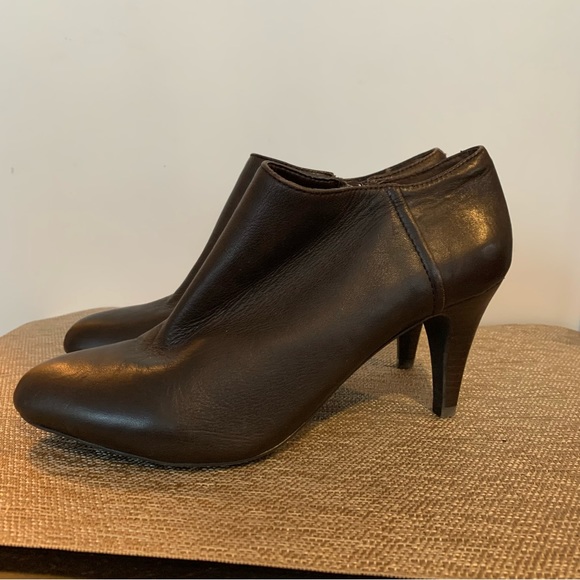 Antonio Melani Brown Heeled Shooties - Picture 8 of 16